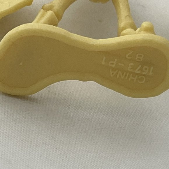 Lot Of Five Mini Plastic Battling Skeleton Pirate Figures Toysmith - Picture 7 of 14